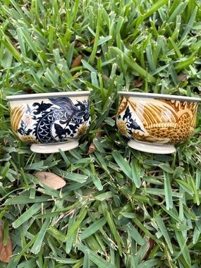 Blue and Gold Ceramic Decorative Cups with Dragon and Phoenix Motifs